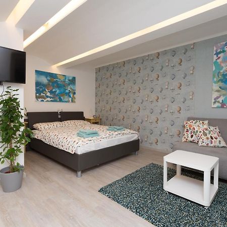 Big Yard Apartment Любляна Стая снимка