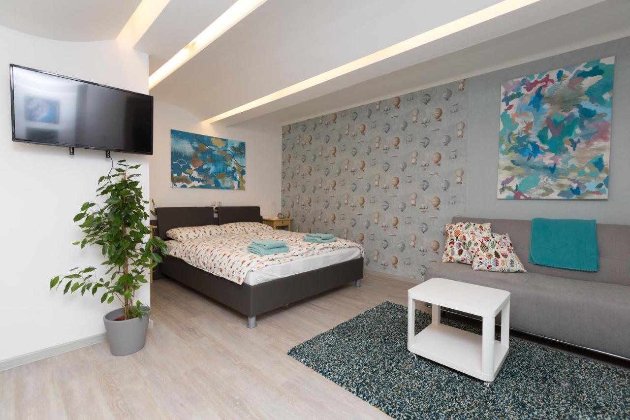 Big Yard Apartment Любляна Стая снимка