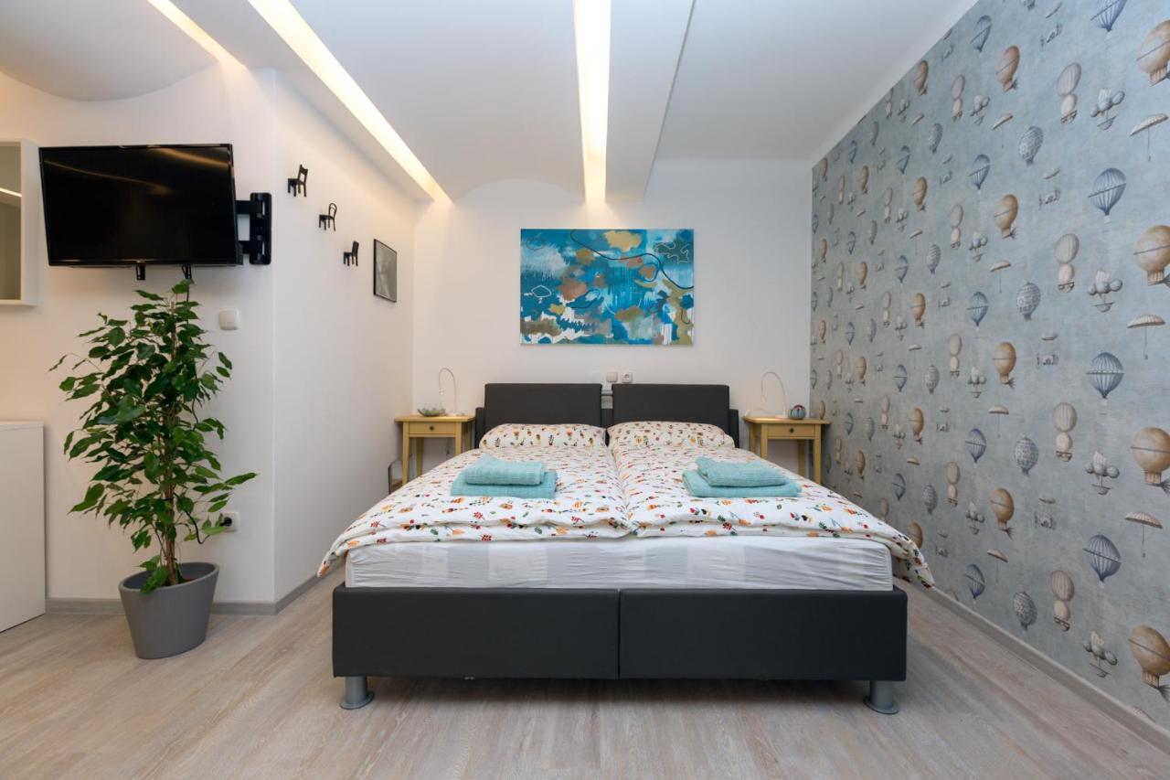 Big Yard Apartment Любляна Стая снимка